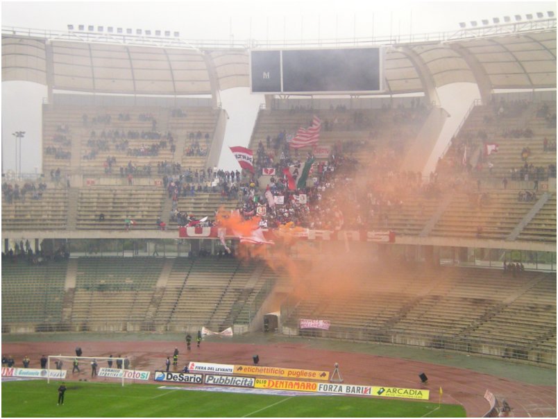 Bari - Arezzo 07.11.2004 062